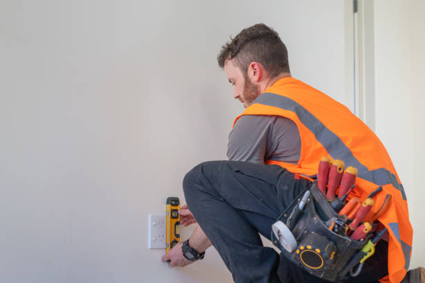 Best Circuit Breaker Repair  in Greenacres, CA